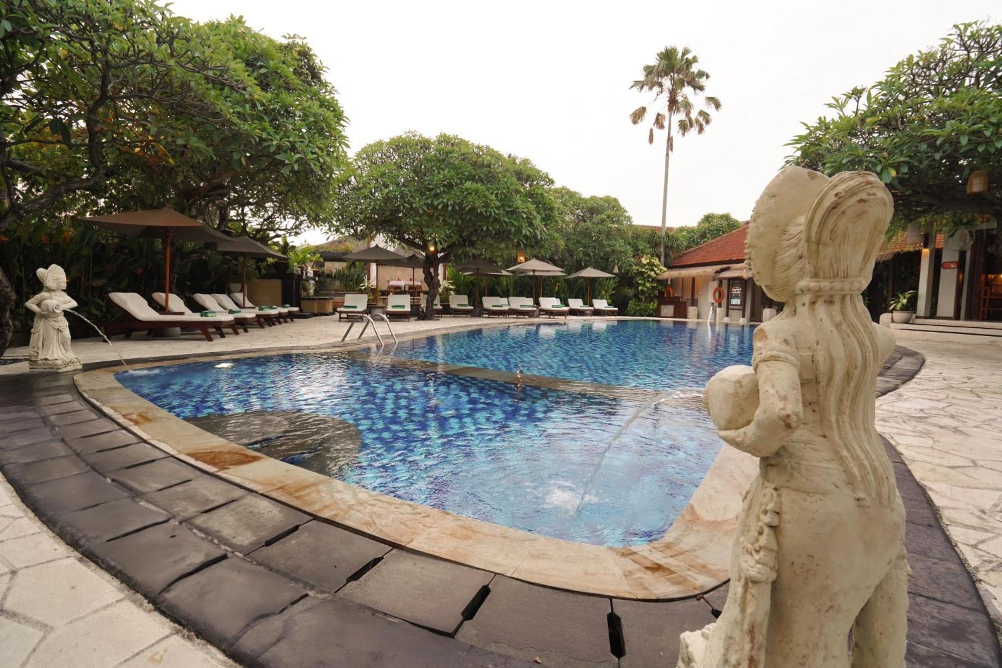 Kuta Seaview Boutique Resort Esterno foto
